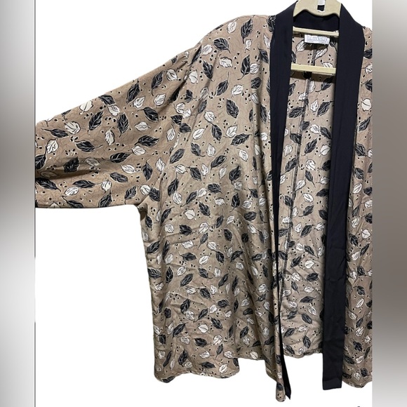 Rare Find VTG Liz Moody Robe Cardigan - Picture 5 of 9